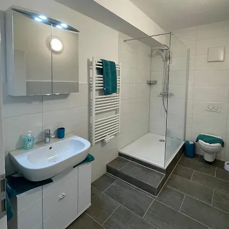 Boardinghouse מלון דירות